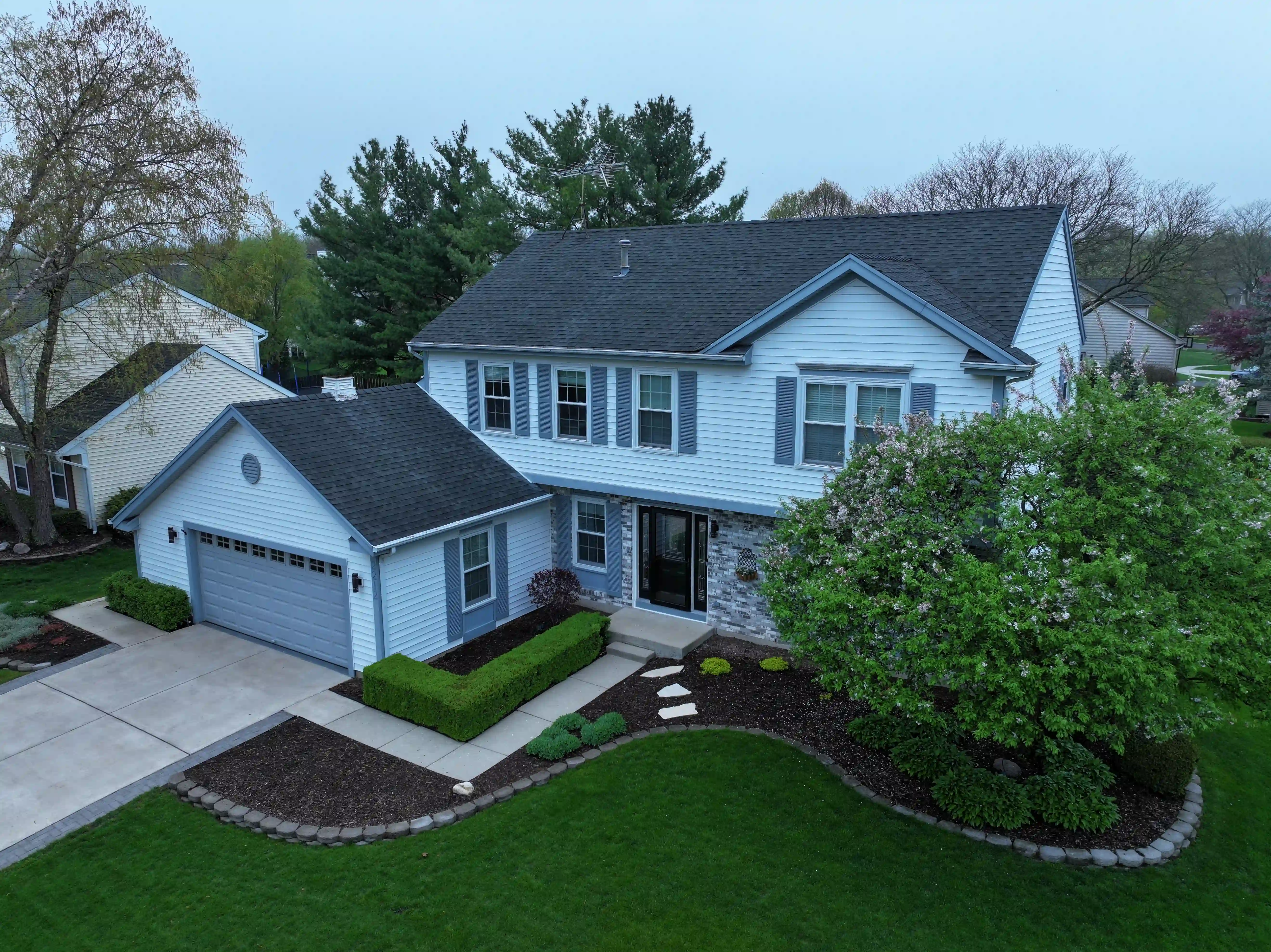 West Dundee IL roof before replacement by Exterior Echelon